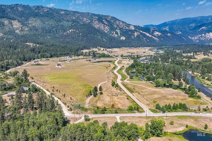 Property Photo: Blk 5 Lot 20 Alder Creek Dr ID 83622