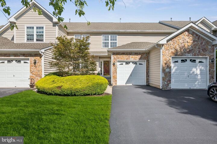 21 Palmer Drive  Moorestown NJ 08057 photo