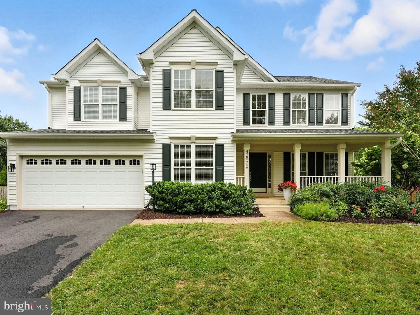 Property Photo: 42972 Deer Chase Place VA 20147