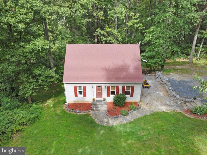 Property Photo: 716 Sapwood Drive WV 25427