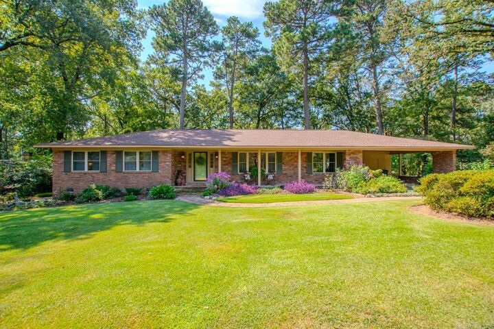 Property Photo: 2003 Lynnwood Drive AR 72015