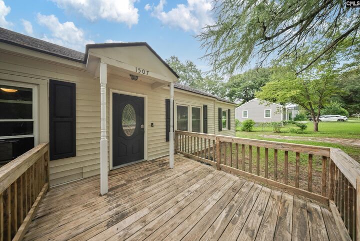 Property Photo: 1507 E Lee SC 29020