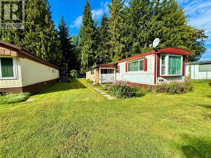 Property Photo: 469 Main Street 5 BC V0E 2V1