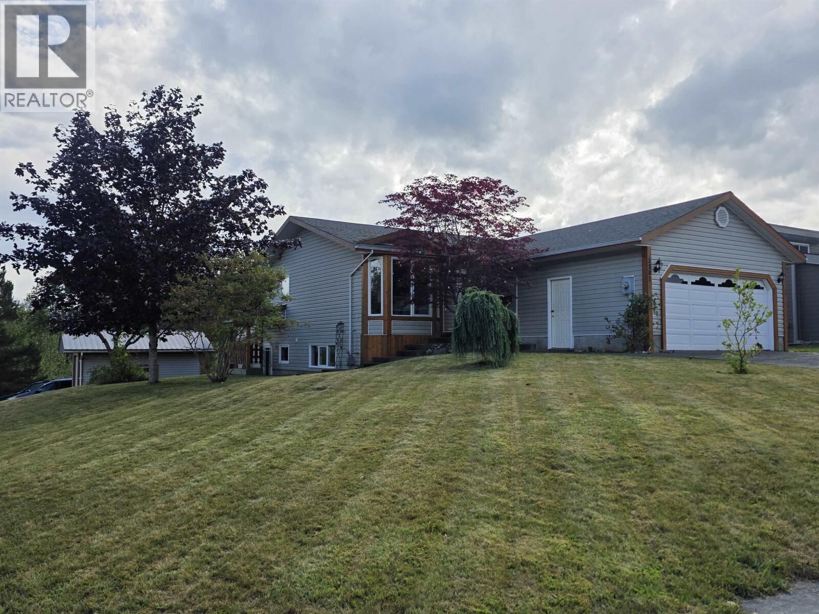 Property Photo:  5301 Mountain Vista Drive  BC V8G 4X4 