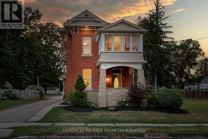 Property Photo:  152 Blandford Street  ON N0J 1M0 