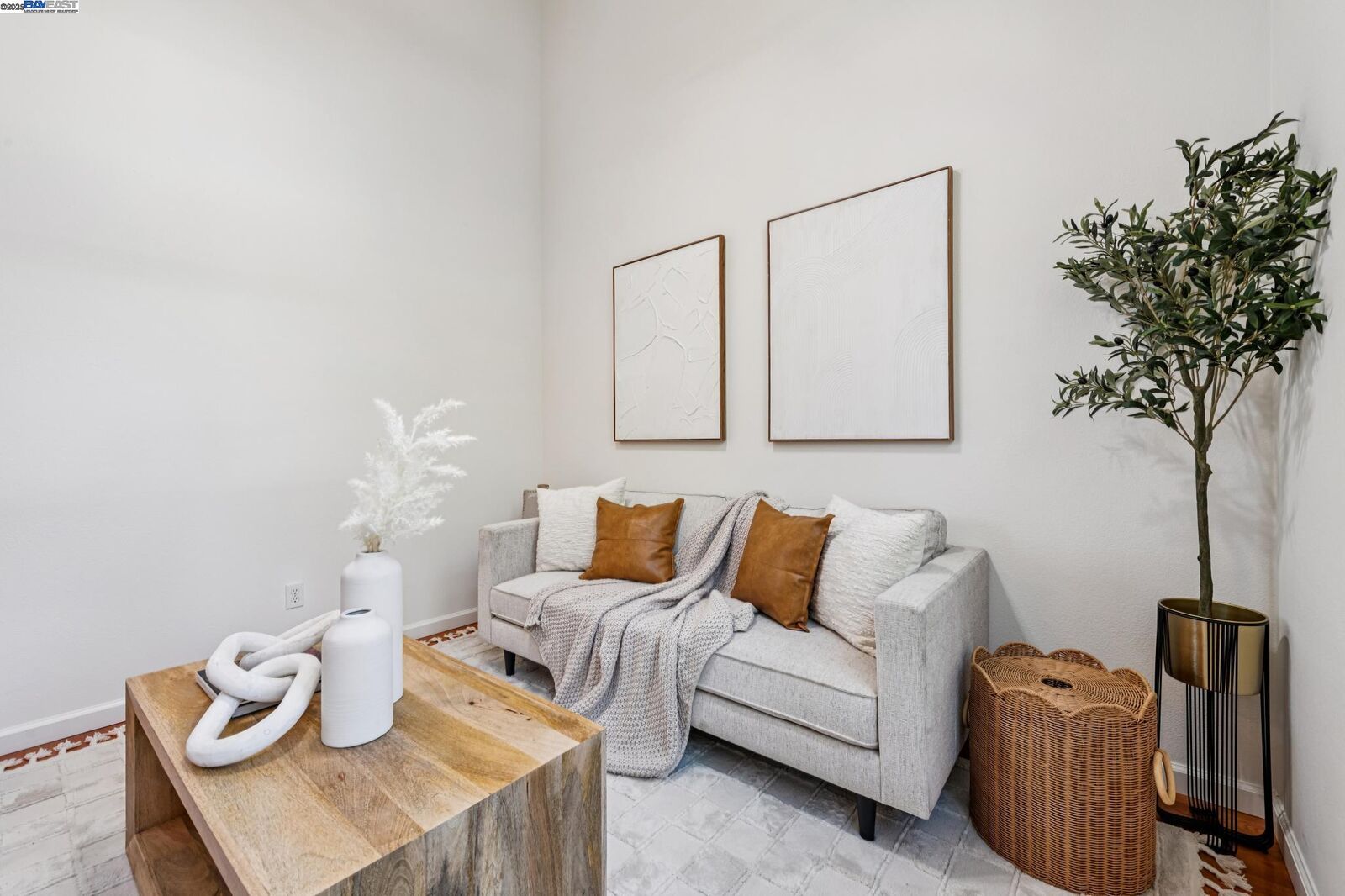 Property Photo: 8857 Oliver Pl CA 94568
