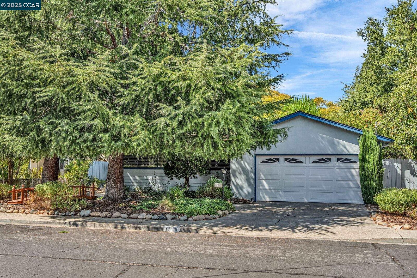 Property Photo: 1540 Brentwood Court CA 94595