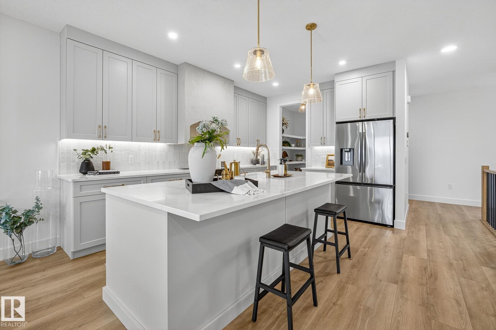 Property Photo: 3 Sydwyck Circle AB T7X 0A0
