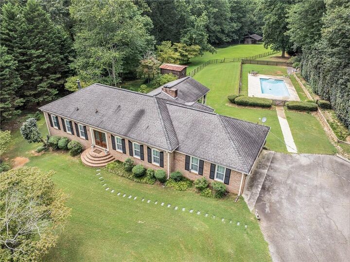 Property Photo: 11350 West Road GA 30075