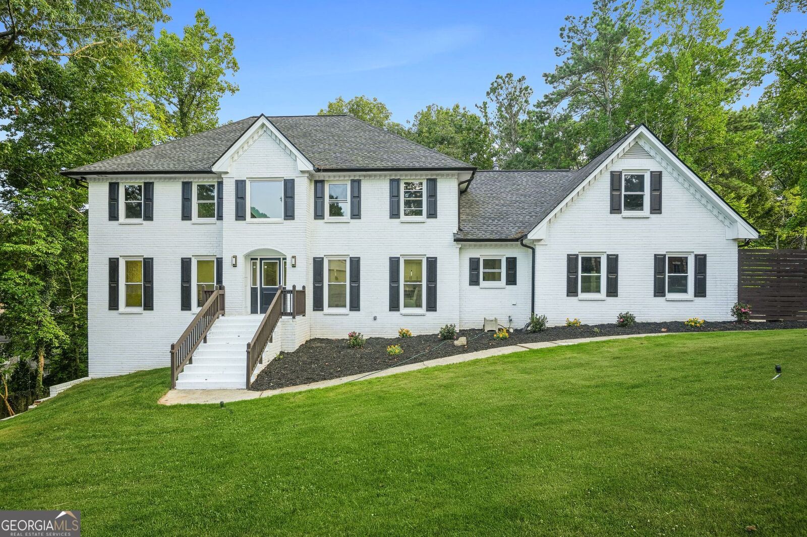 Property Photo:  320 Richfield Courts  GA 30075 