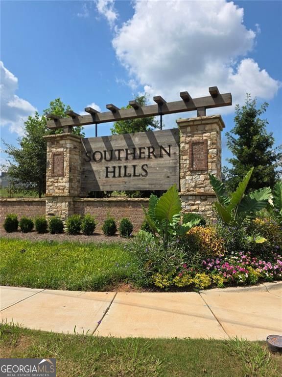 Property Photo:  1029 Climbing Rose Way  GA 30253