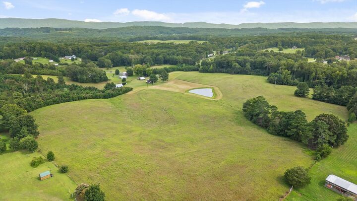 Property Photo: 450 Arnold Lane GA 30728