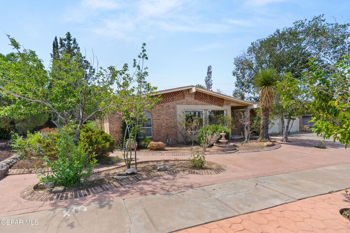 Property Photo: 6984 Granero Drive TX 79912
