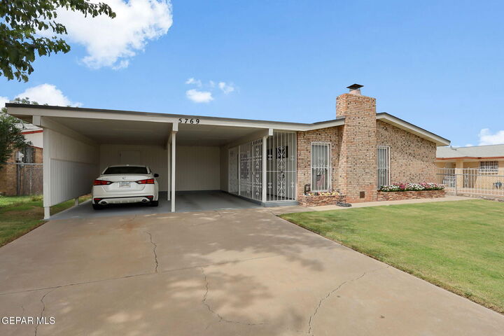 5769 Corsicana Avenue  El Paso TX 79924 photo