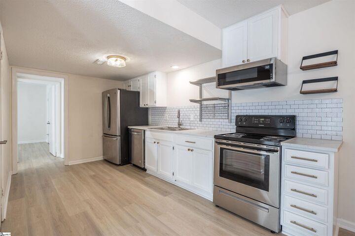 Property Photo: 3706 E North Street SC 29615