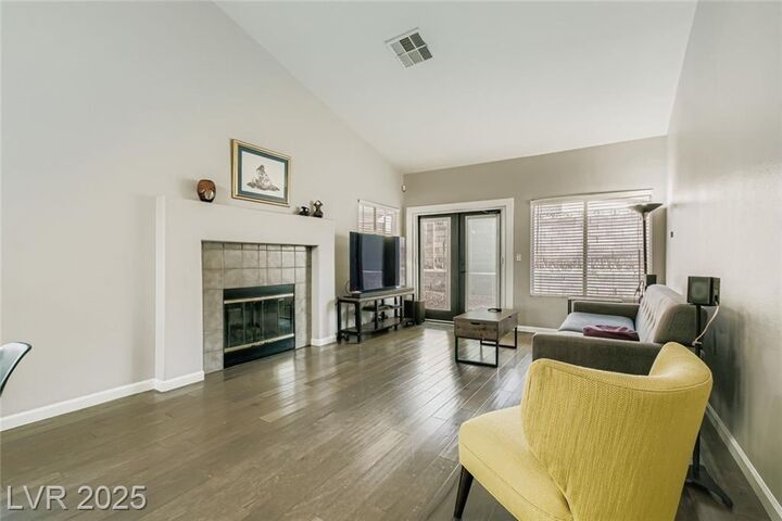 Property Photo: 2901 Sarina Avenue NV 89074