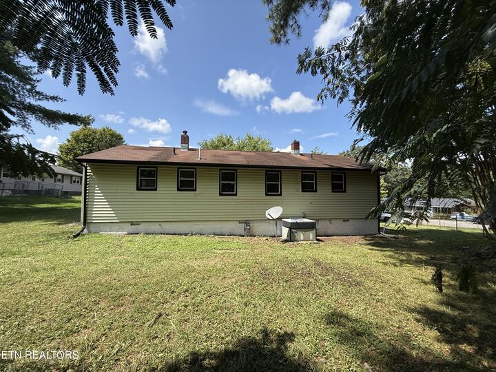Property Photo: 233 S Benedict Ave TN 37830