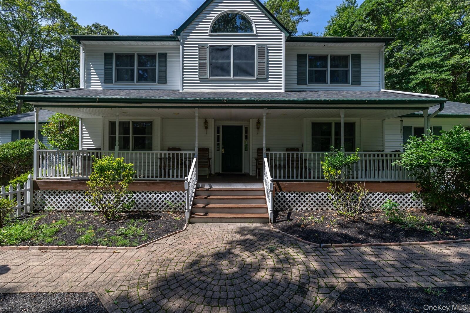 Property Photo:  167 Farm Road E  NY 11792 