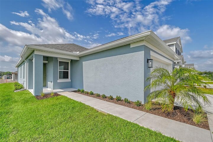 Property Photo: 13031 Bayberry Way FL 34219