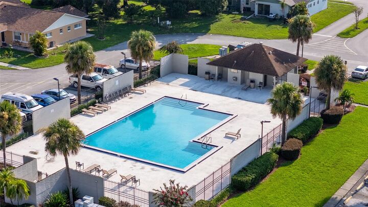 Property Photo: 5898 Sagunto Street FL 32807