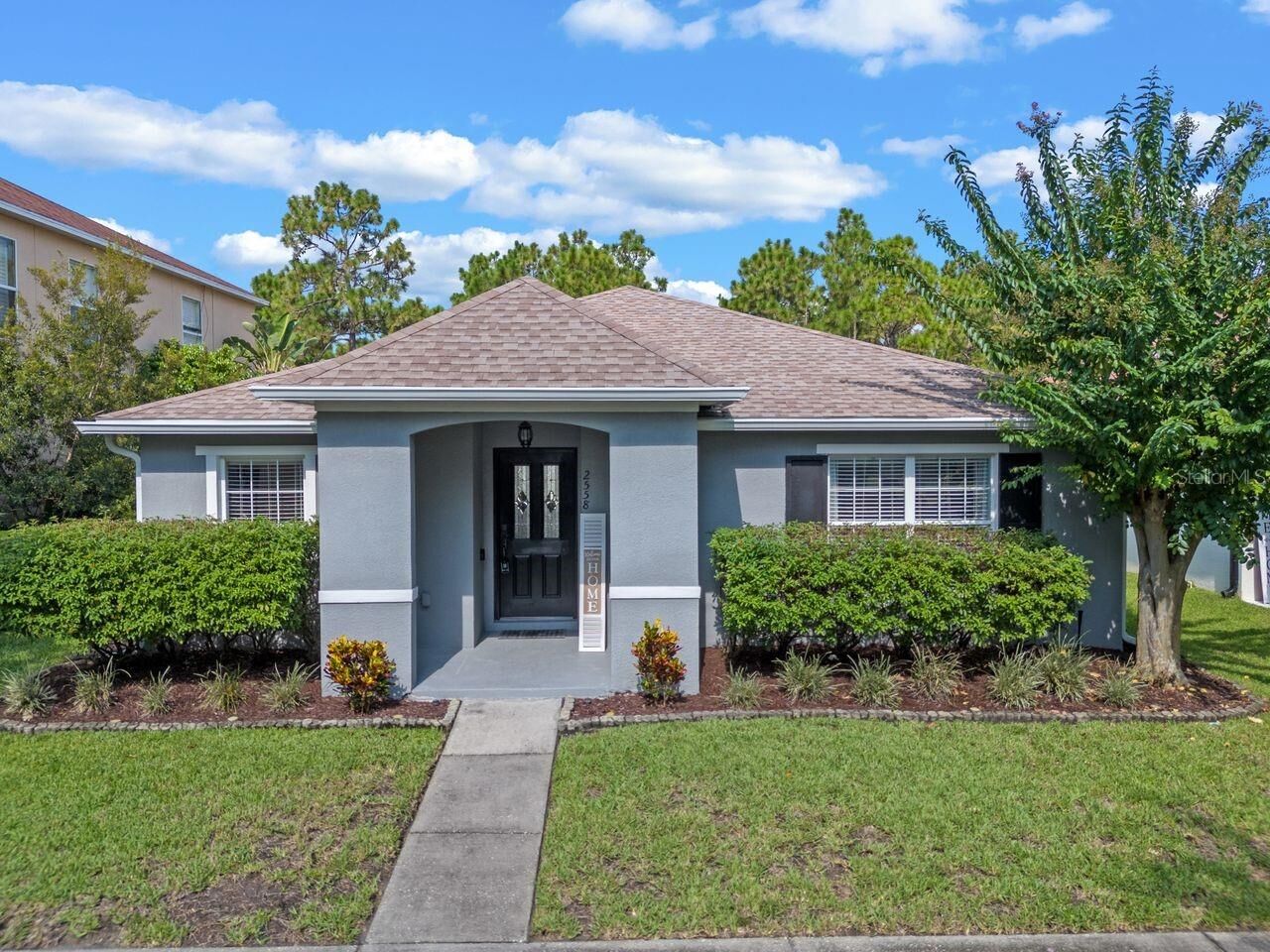 Property Photo: 2558 Wild Tamarind Boulevard FL 32828