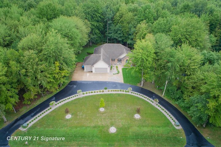 2262 N Rolling Ridge Drive  Midland MI 48642 photo