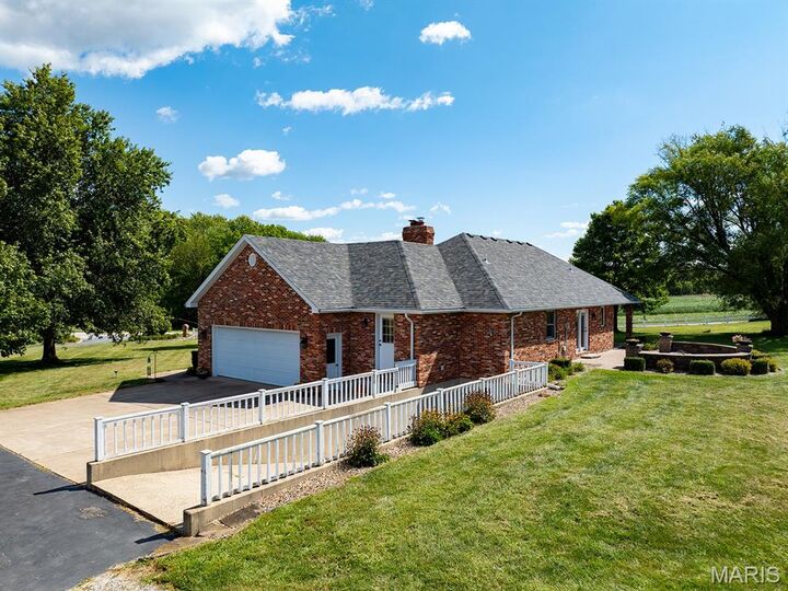 Property Photo: 19475 Otter Road MO 63459