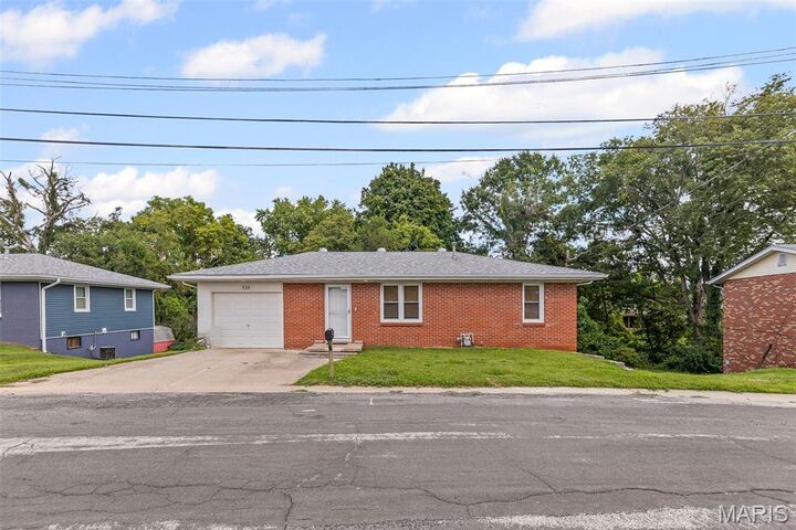 Property Photo: 519 Sullivan Street IL 62024
