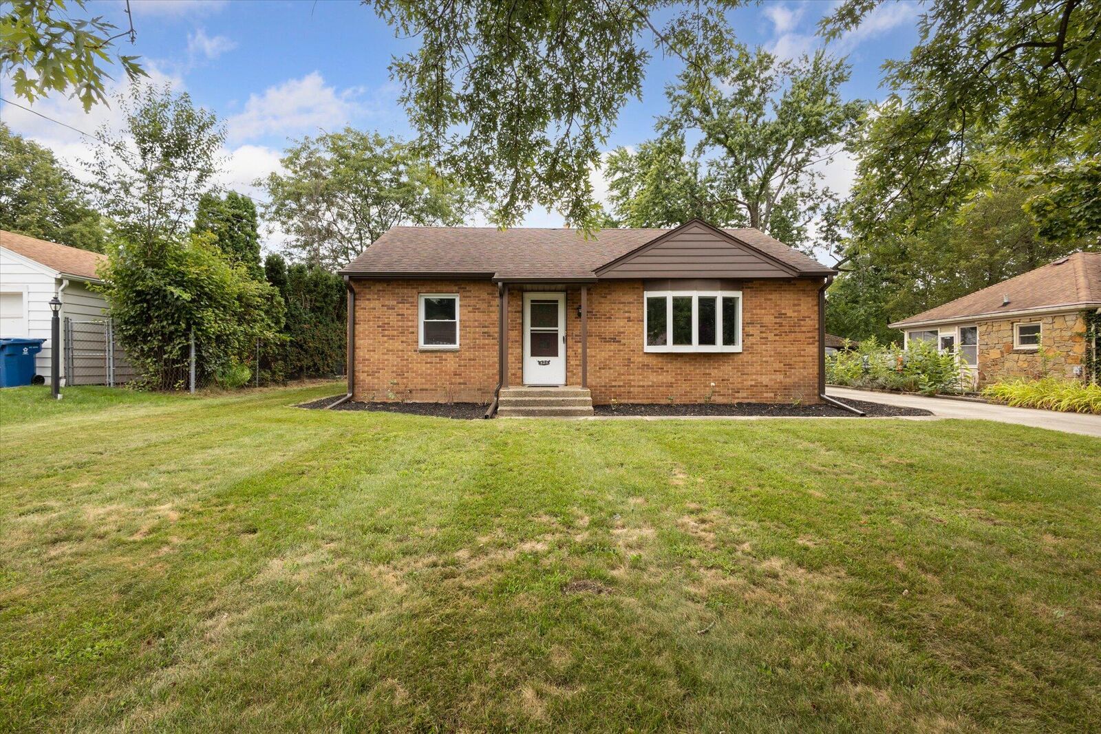 Property Photo:  424 E Thomas Street  MI 49004 