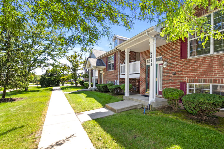 Property Photo: 9411 Albany Court IL 60467
