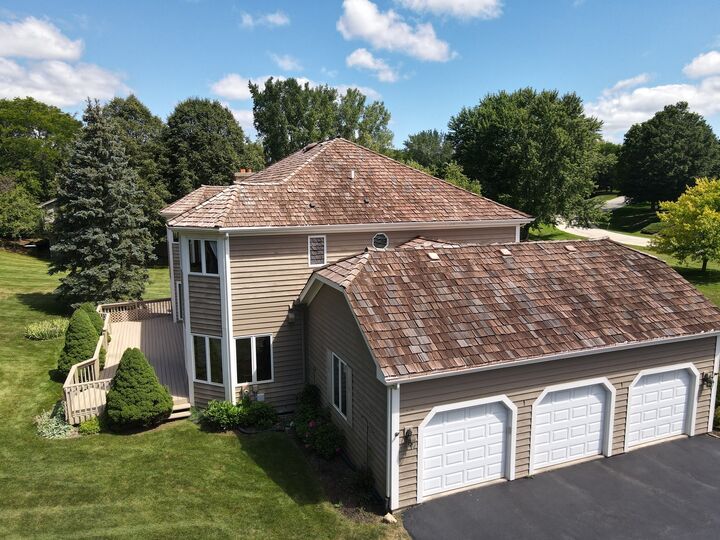 Property Photo: 25410 N Cayuga Trail IL 60010