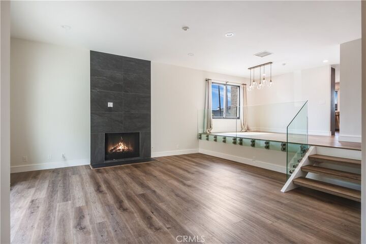 Property Photo:  718 S Catalina Avenue 1  CA 90277 