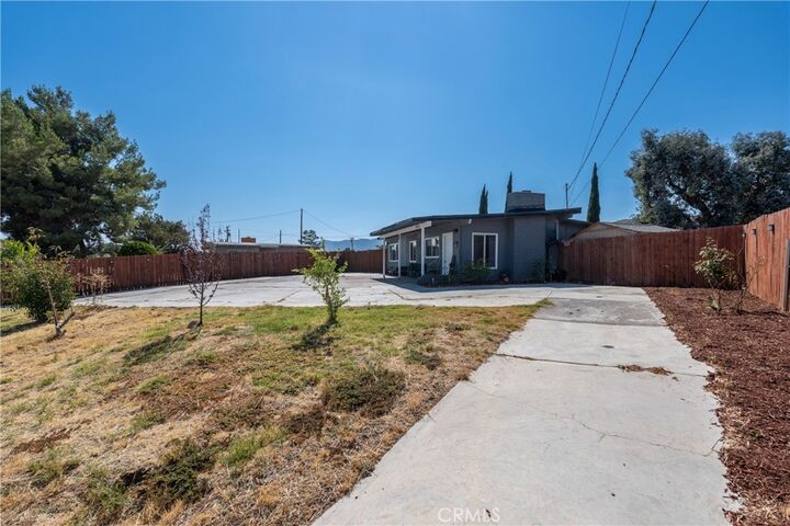 Property Photo: 17615 Sultana Street CA 92345
