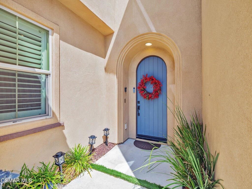 Property Photo: 27636 Camellia Drive CA 91350