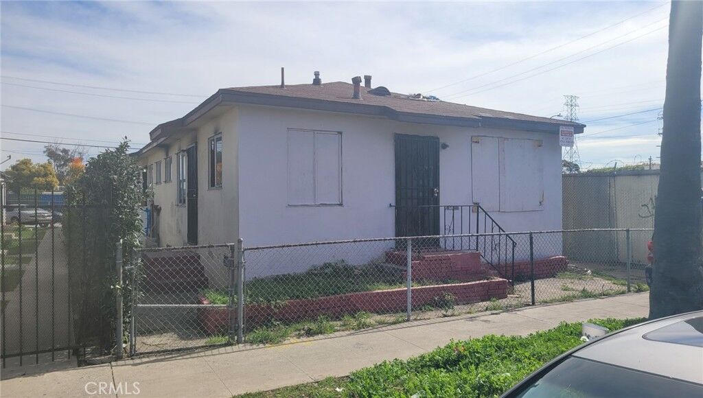 Property Photo:  9618 S Figueroa Street  CA 90003 