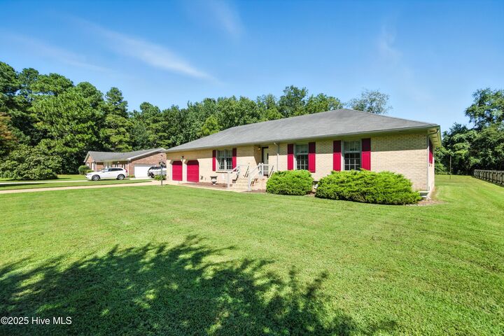 Property Photo: 107 Inlet Drive NC 27909