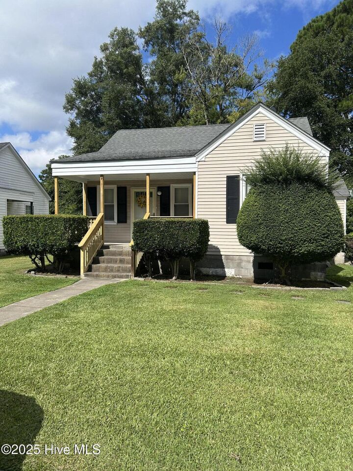 Property Photo: 201 Harrell Street NC 27909