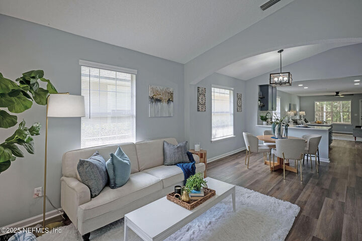 Property Photo: 3846 Pebble Brooke Circle S FL 32065
