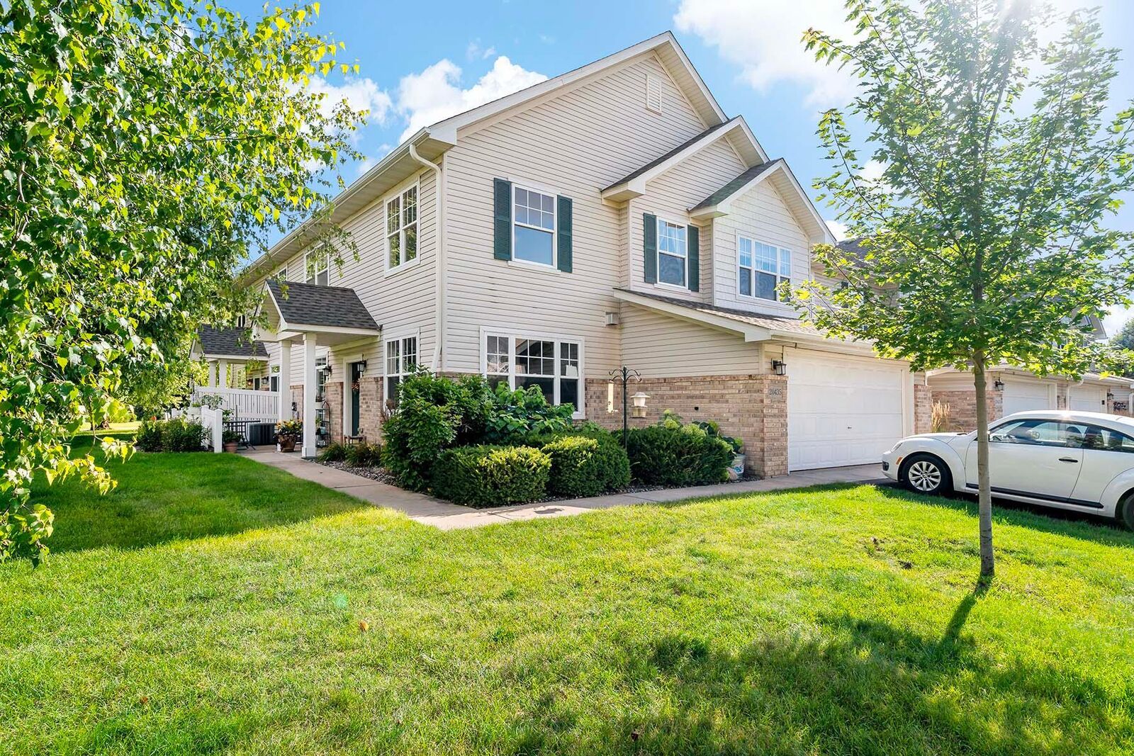 Property Photo: 20435 Kensfield Trail 704 MN 55044