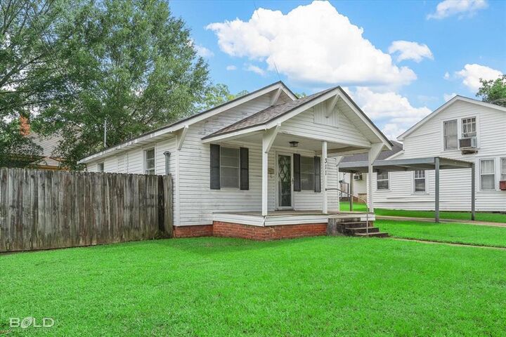 Property Photo: 311 Bridges Homer Street LA 71040