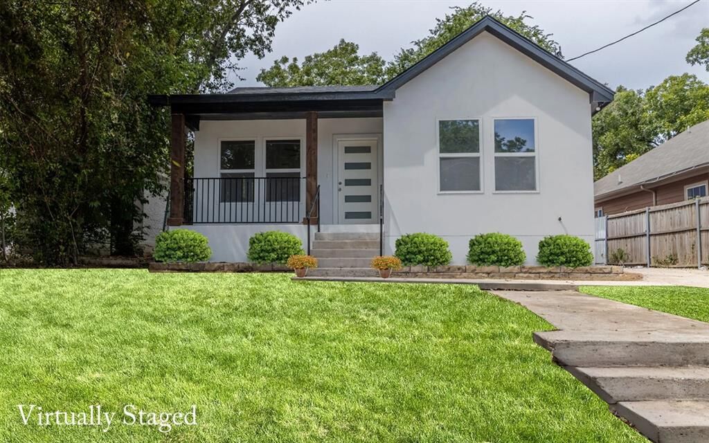 Photo de la propriété:  1411 E Waco Avenue  TX 75216 