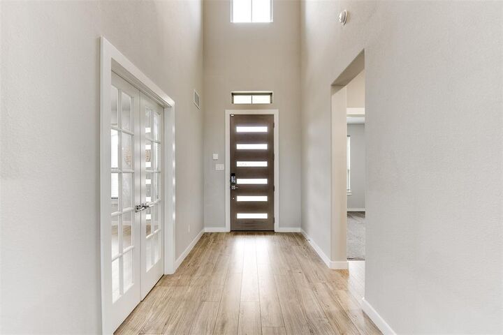 Property Photo: 235 Half Moon Drive TX 75165