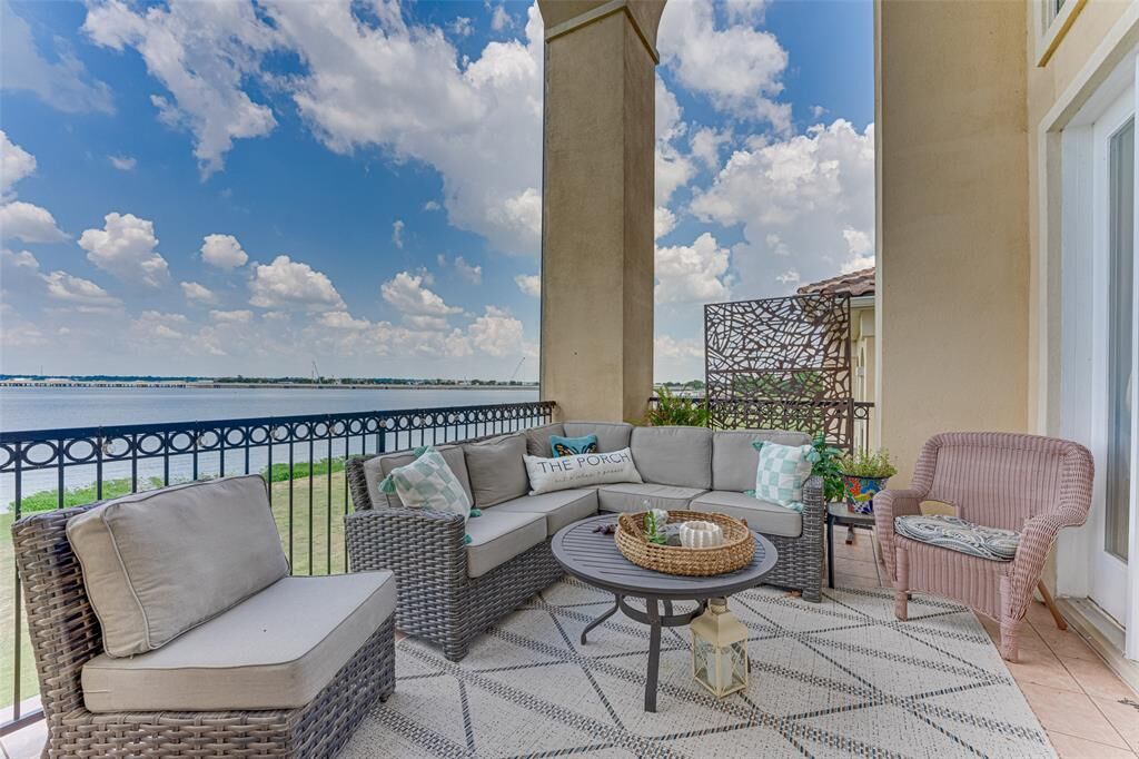 Property Photo: 2132 Portofino Drive TX 75032