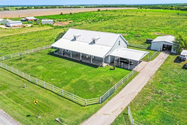 Property Photo: 5043 Fm 67 TX 76055
