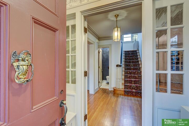 Property Photo: 119 S 51 Avenue NE 68132