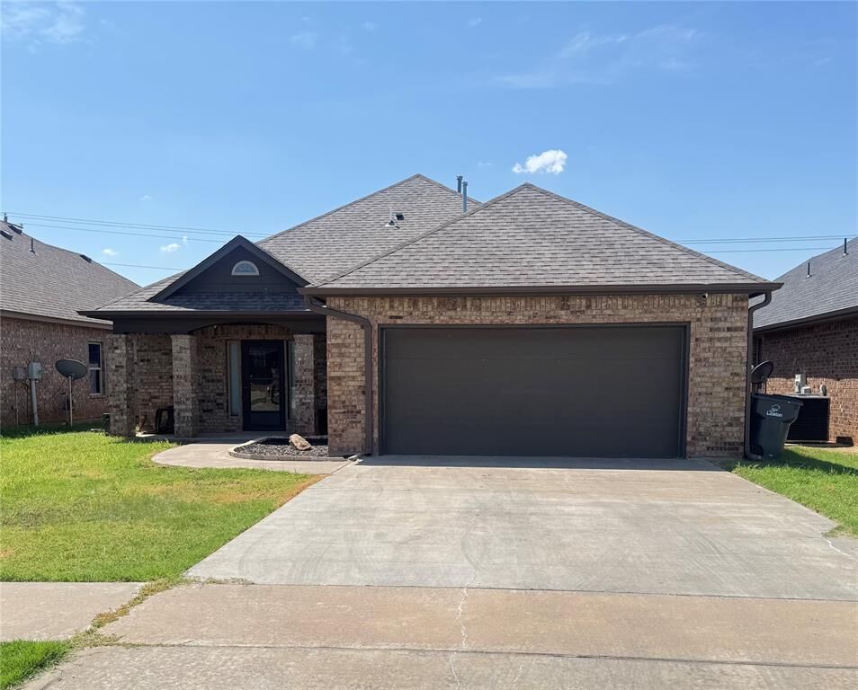 Property Photo:  5412 SW Trevor Circle  OK 73505 