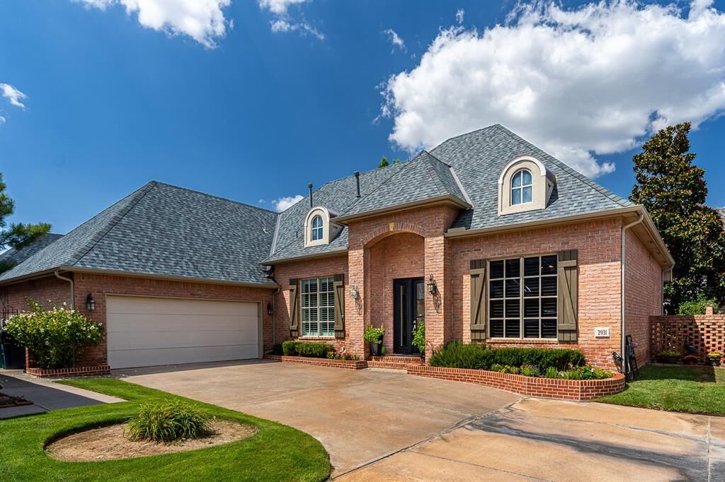 Property Photo: 2931 NW 160th Street OK 73013