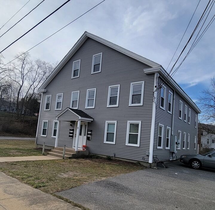 5 Austin St 2L  Blackstone MA 01504 photo