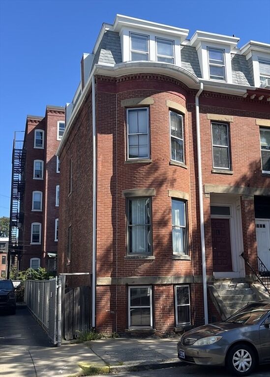 658 East Fifth  Boston MA 02127 photo