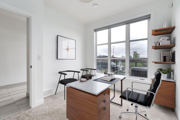 Property Photo: 5109 19 Street SW AB T2T 7A5
